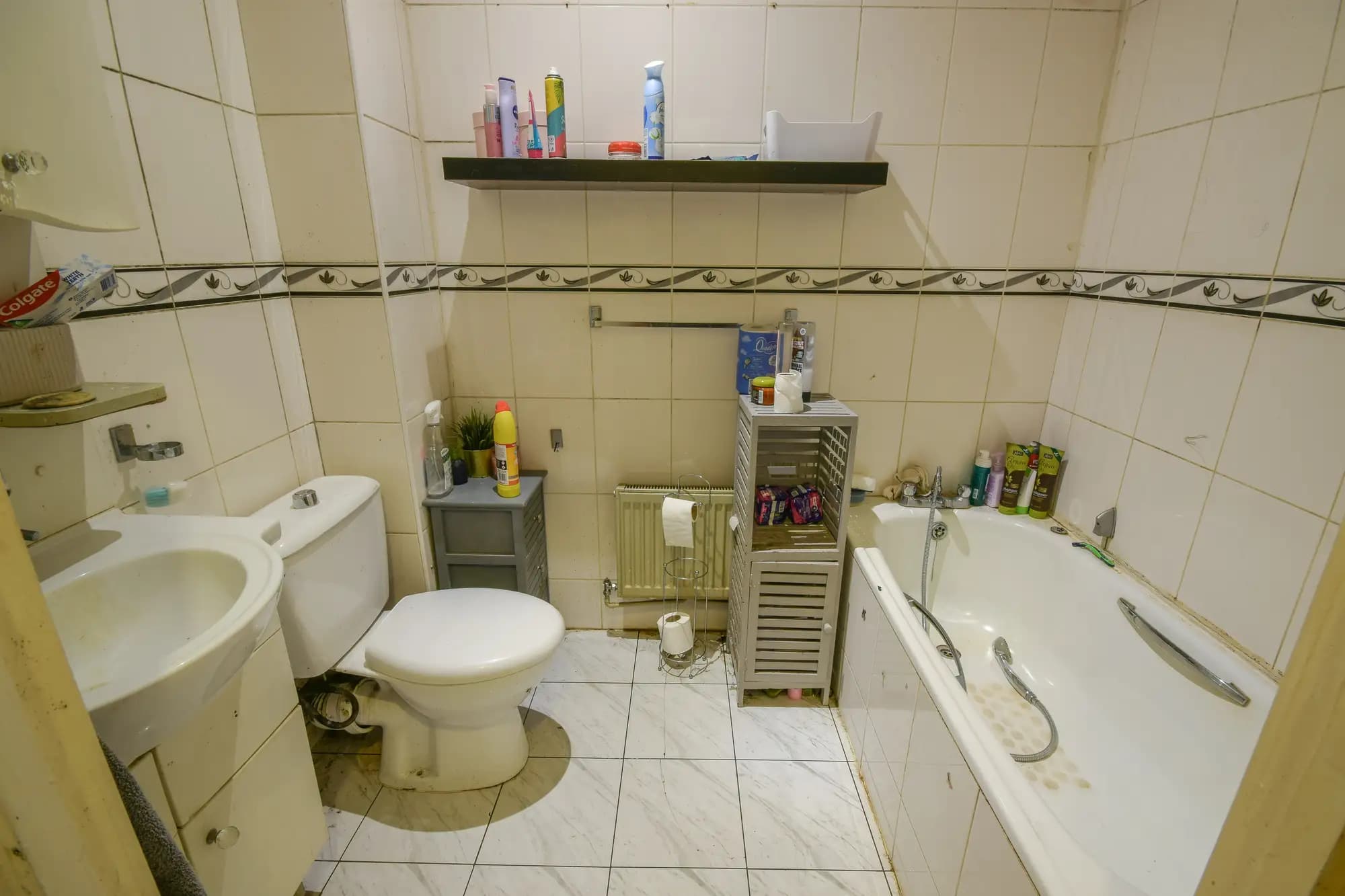 property photo 6 of 13