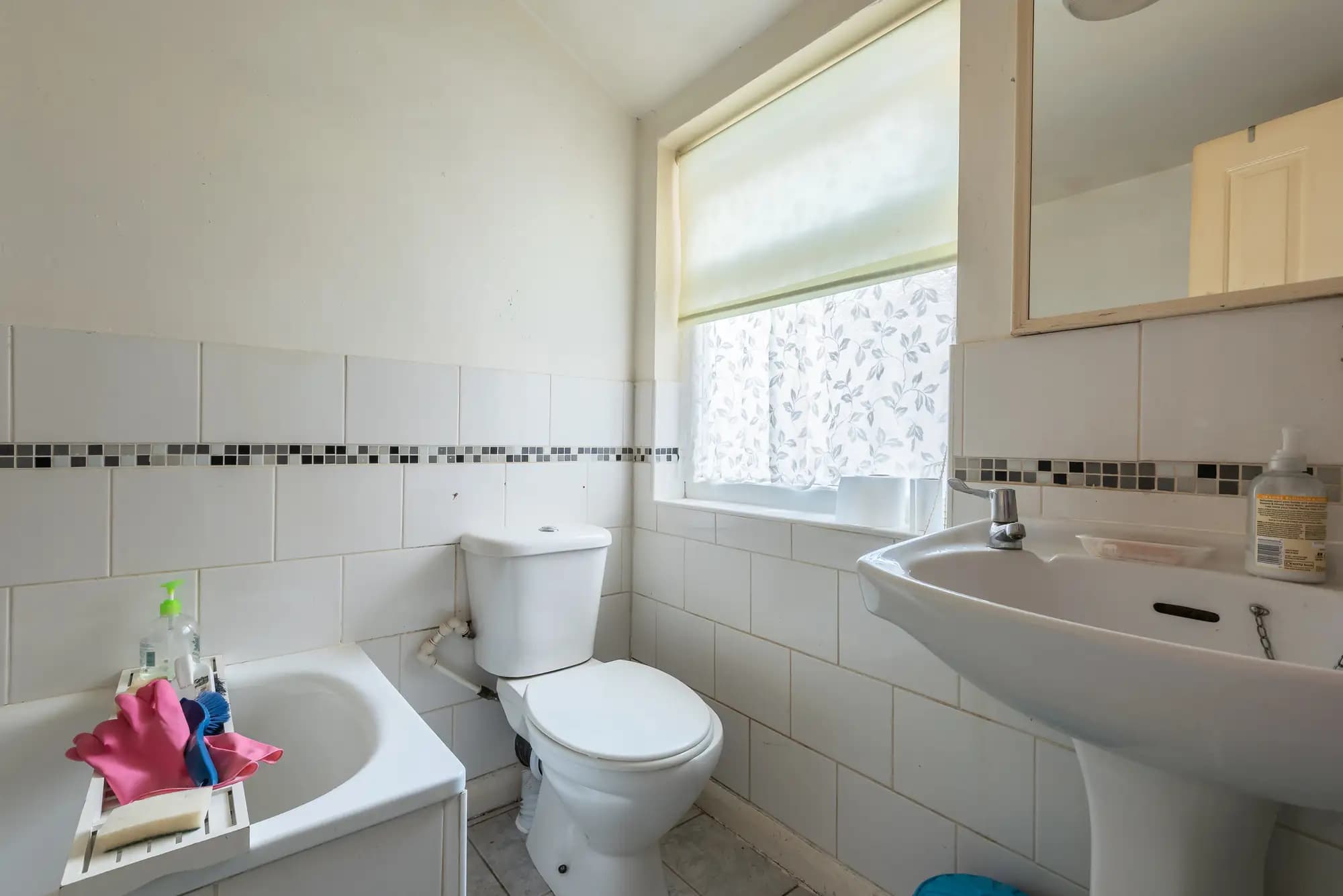 property photo 9 of 21