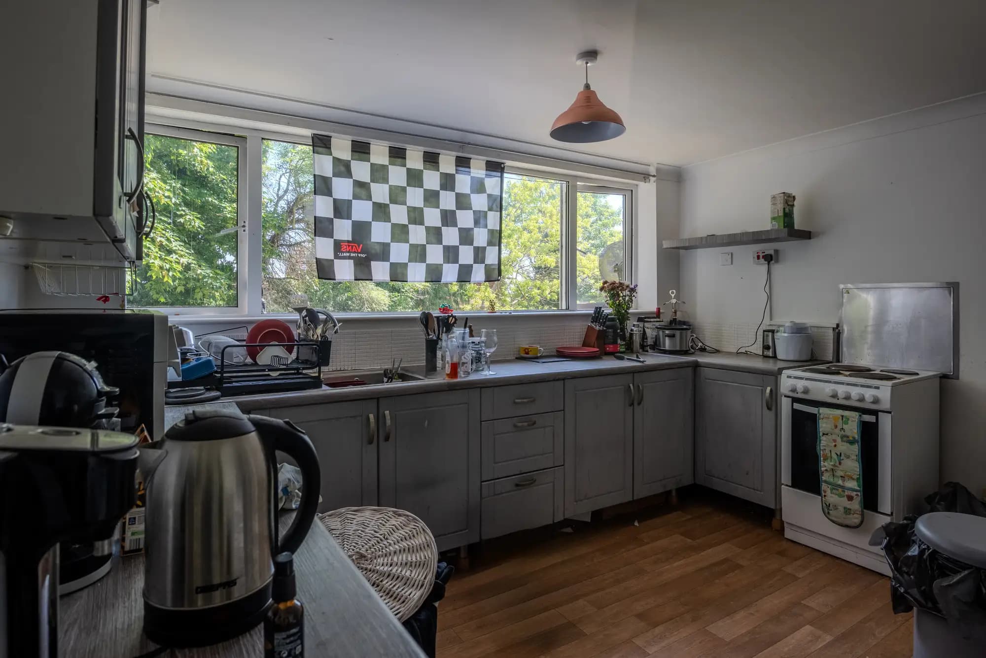 property photo 4 of 16