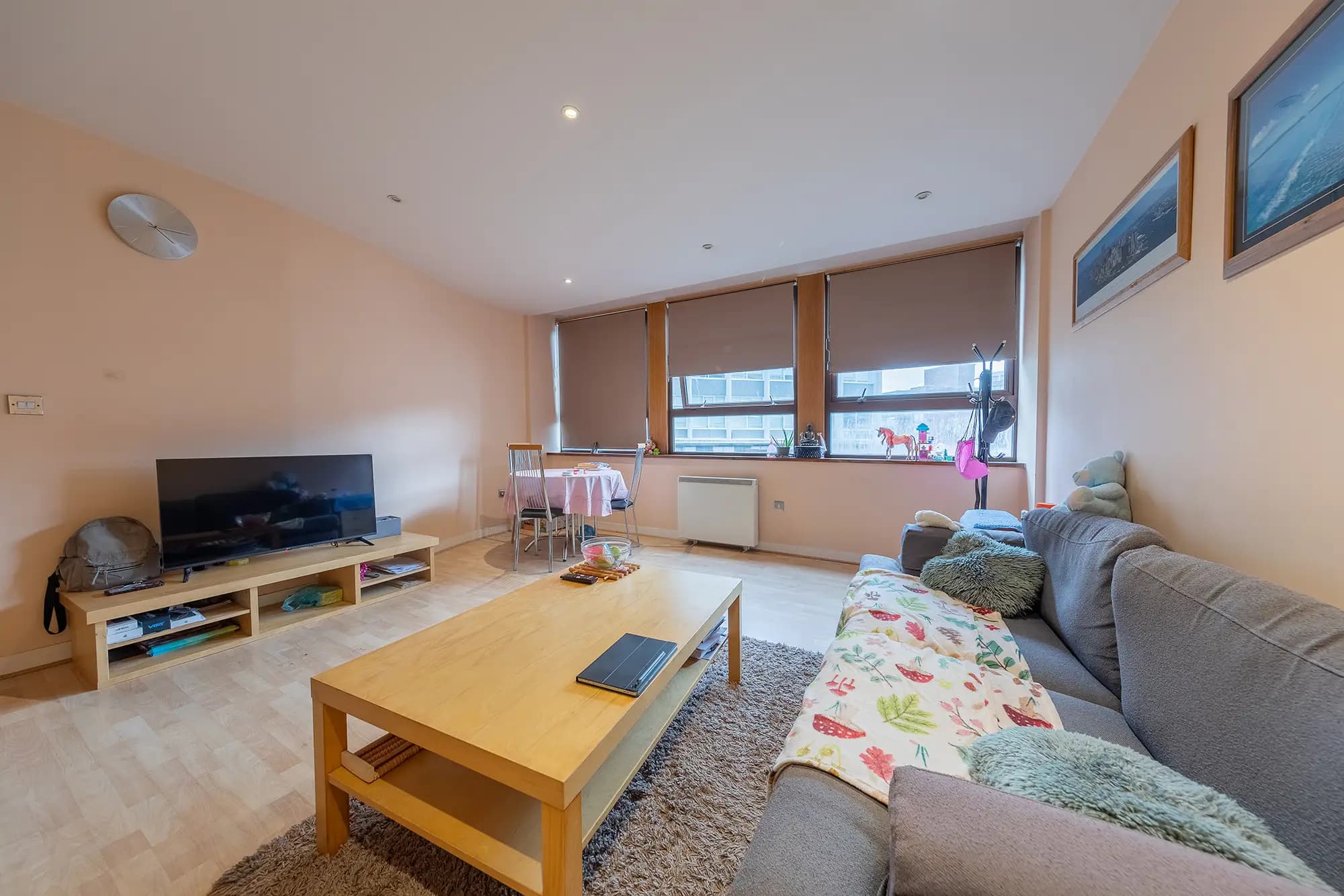 property photo 5 of 23