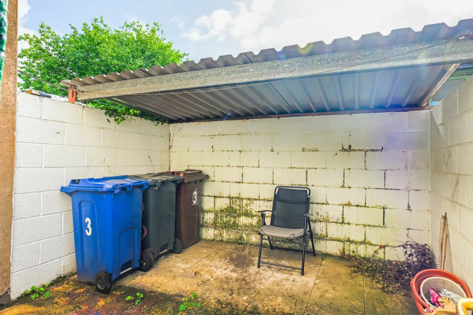 property photo 13 of 15