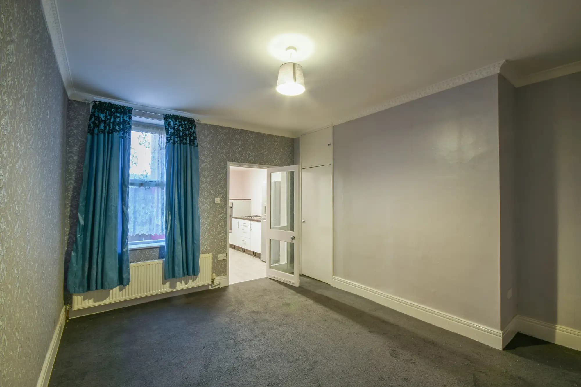 property photo 9 of 14