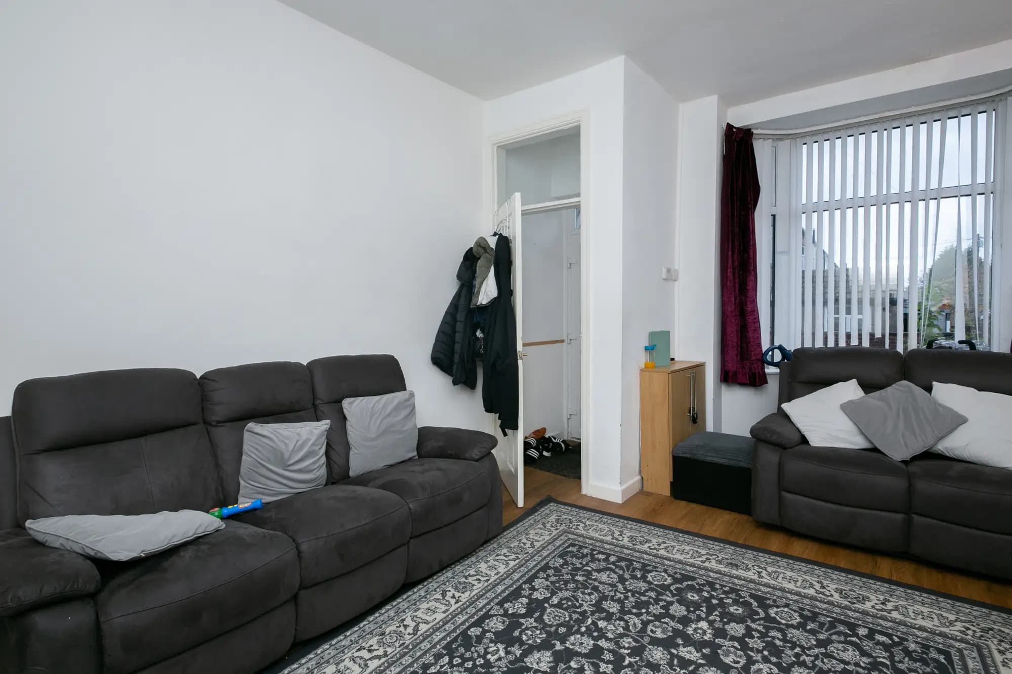 property photo 4 of 22