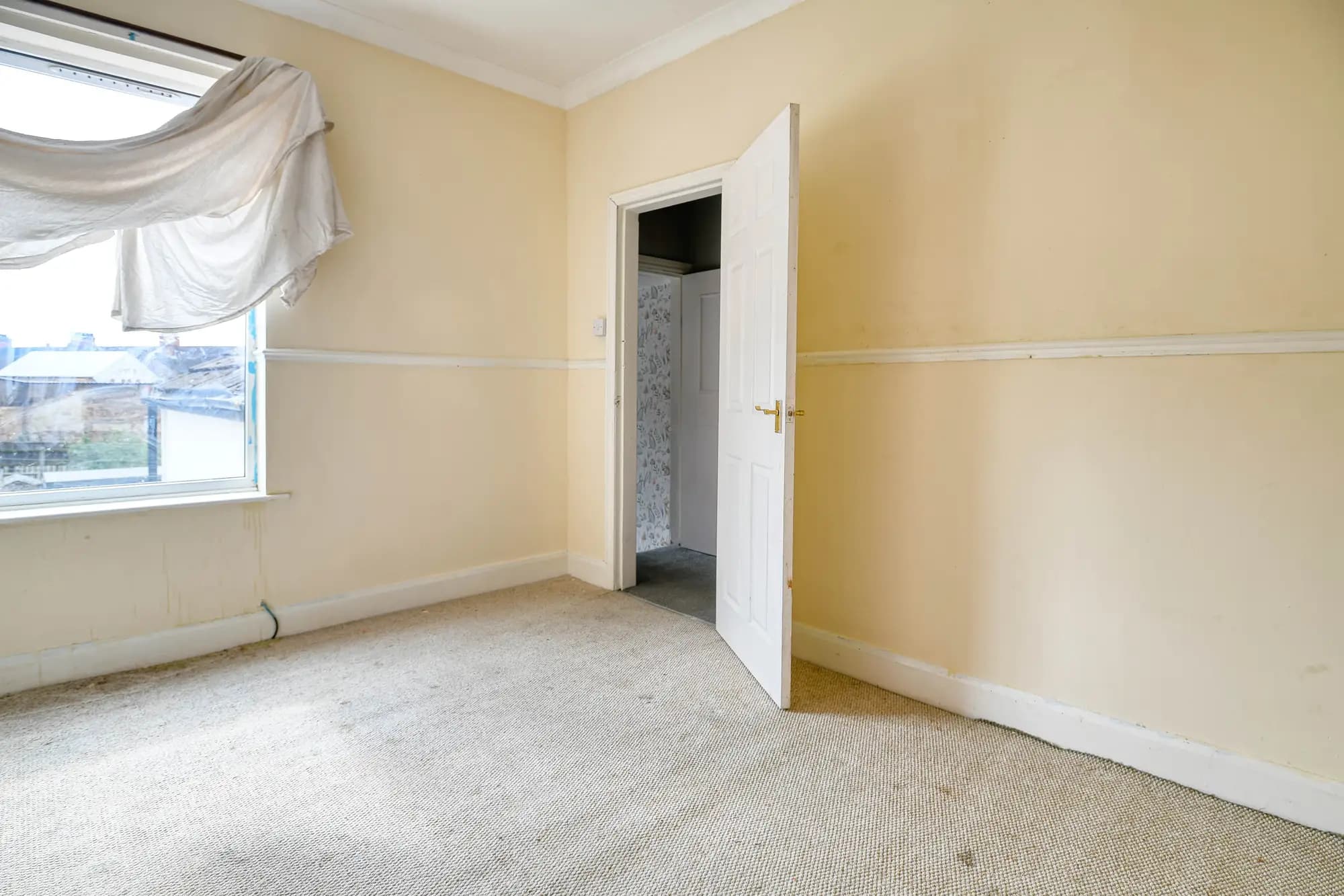 property photo 13 of 30