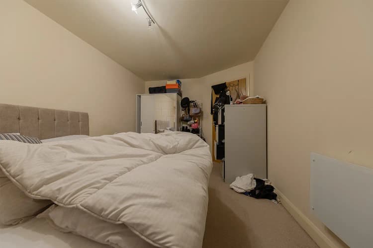 property photo 11 of 22