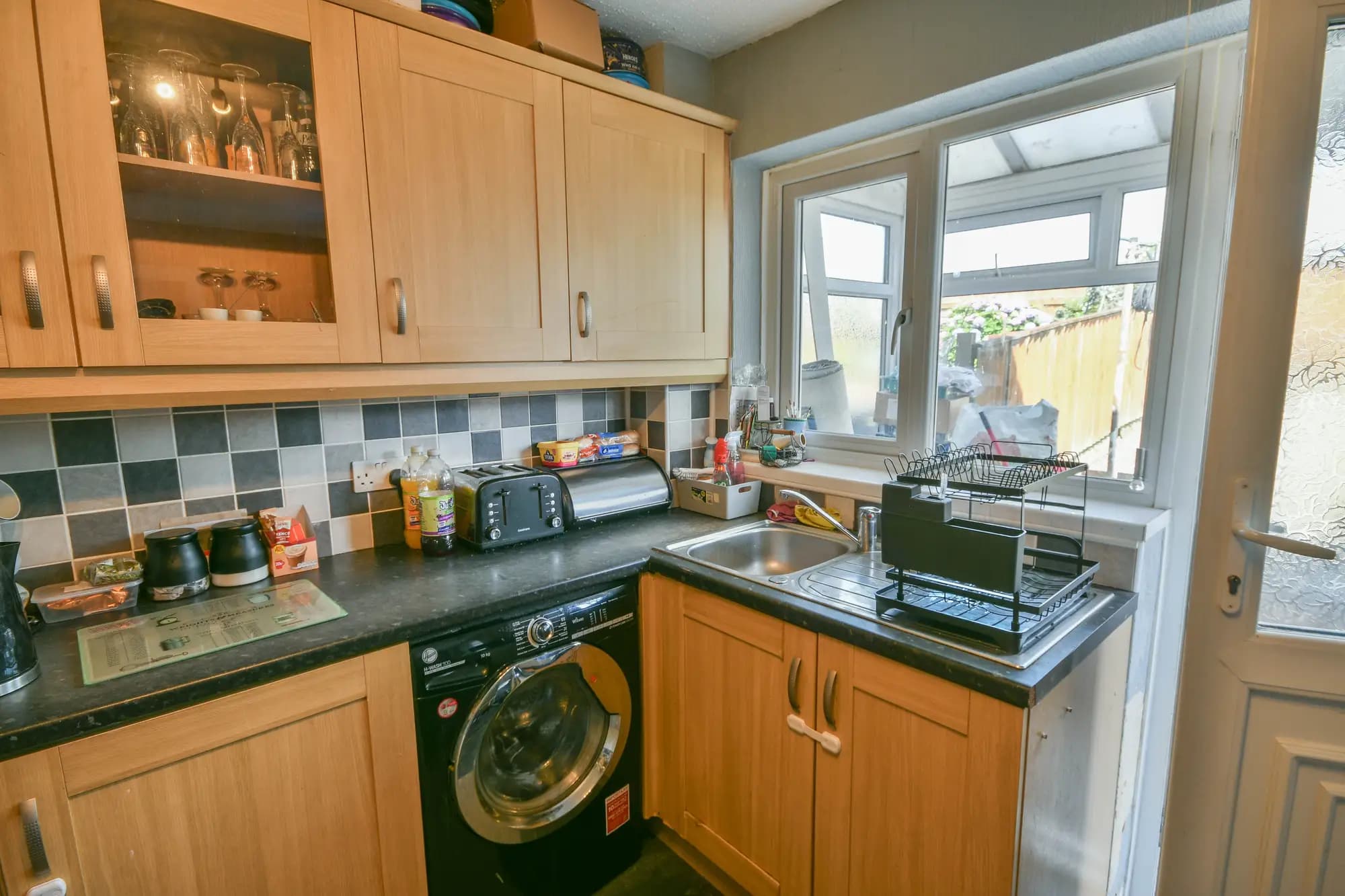 property photo 6 of 17
