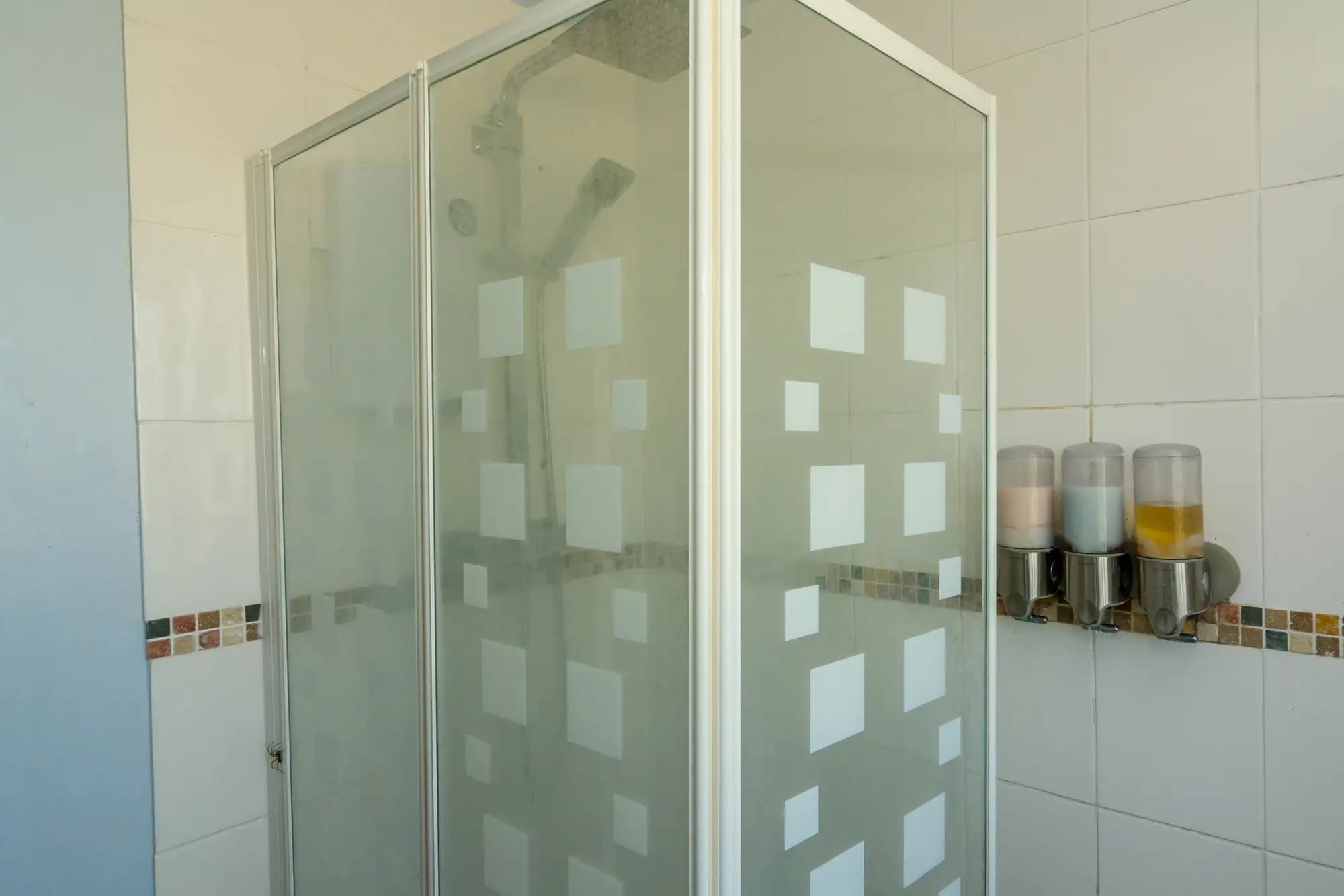 property photo 11 of 28