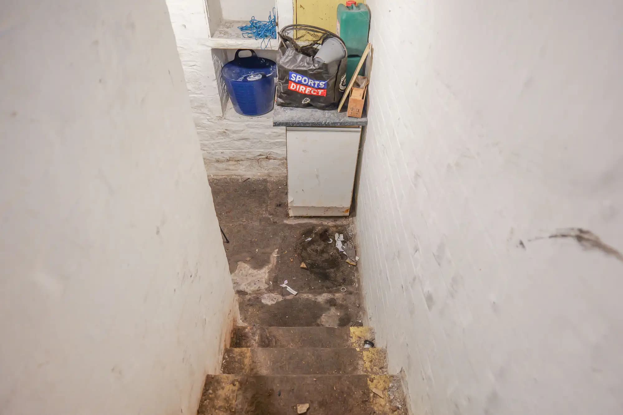 property photo 25 of 27