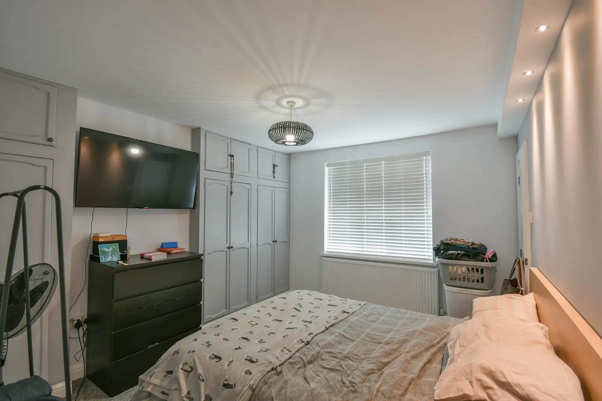 property photo 19 of 33
