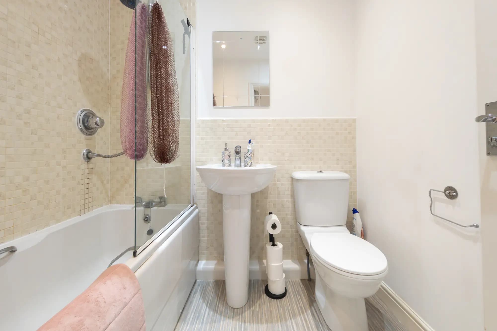 property photo 9 of 23