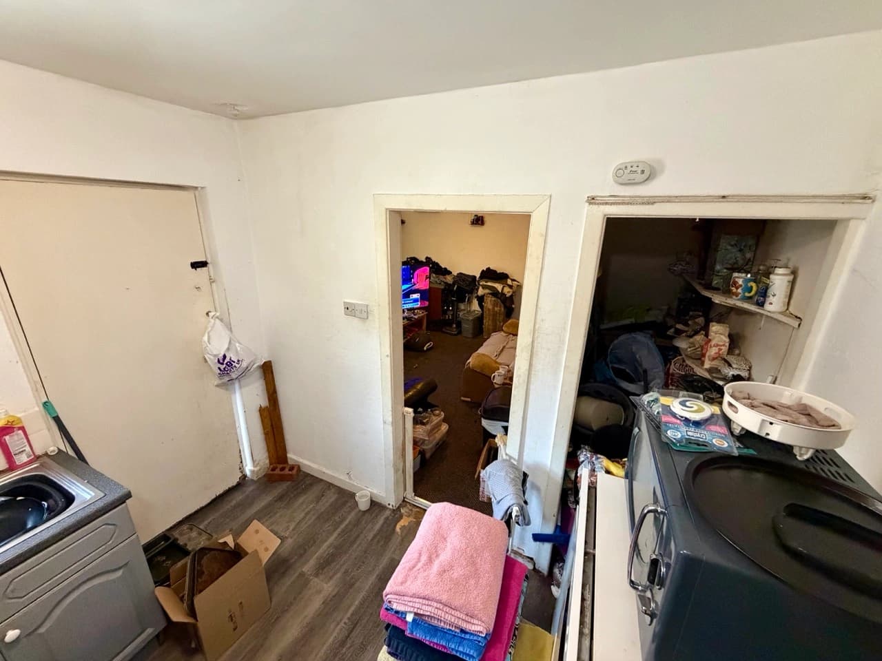 property photo 8 of 17