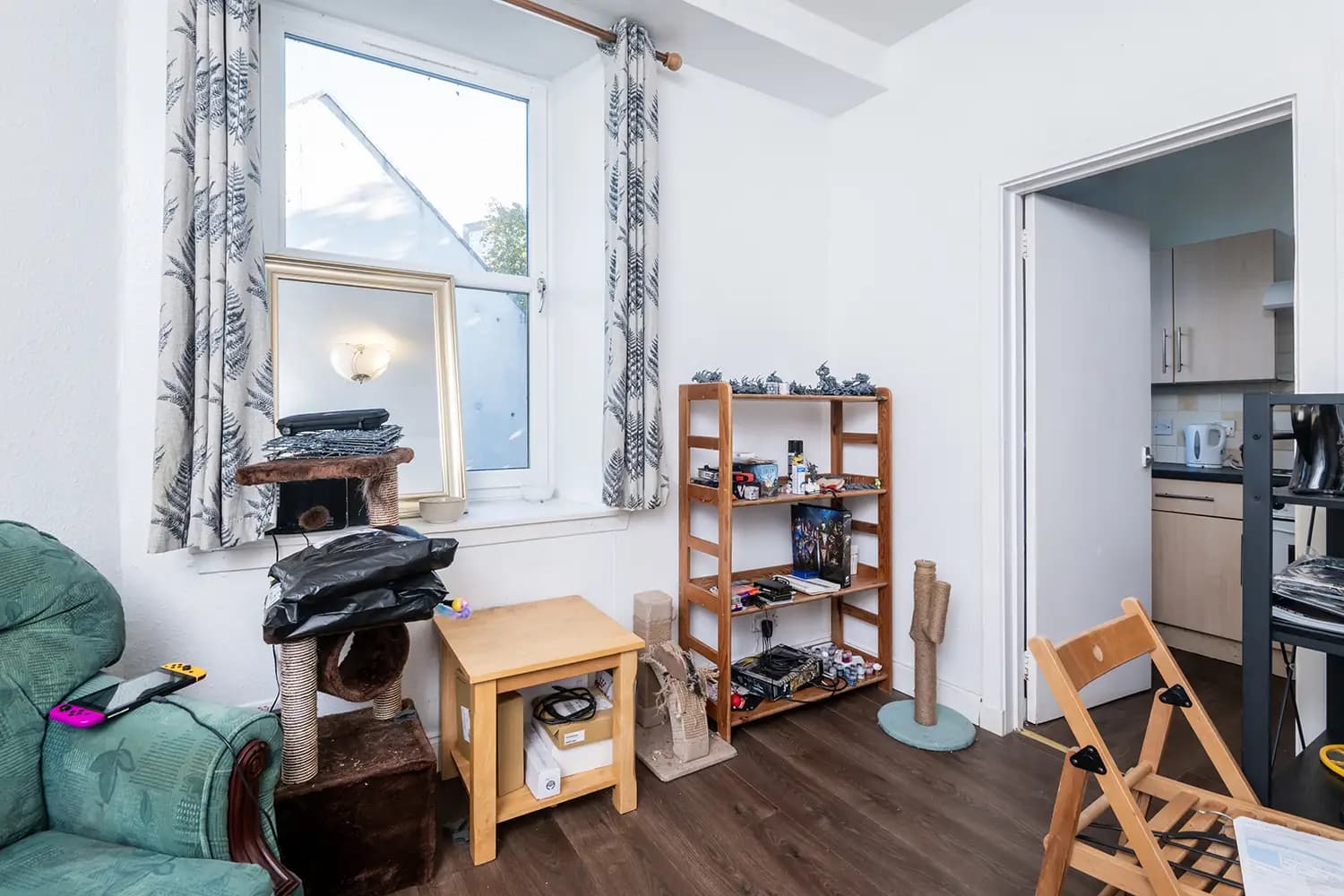 property photo 3 of 31