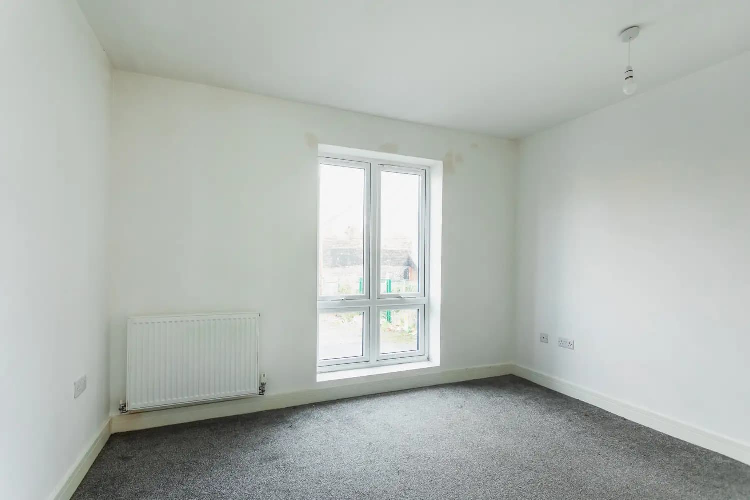 property photo 9 of 14