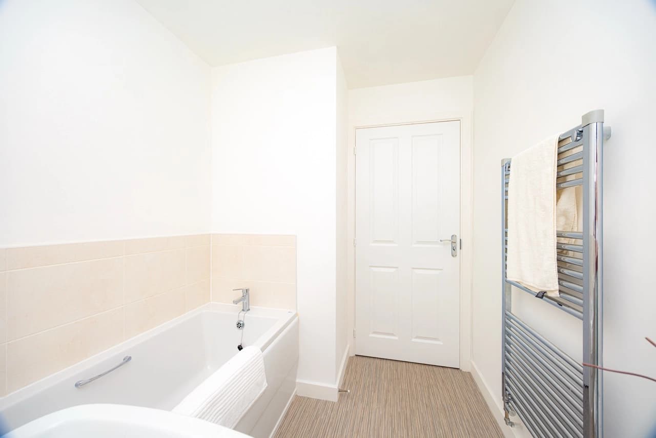 property photo 11 of 23