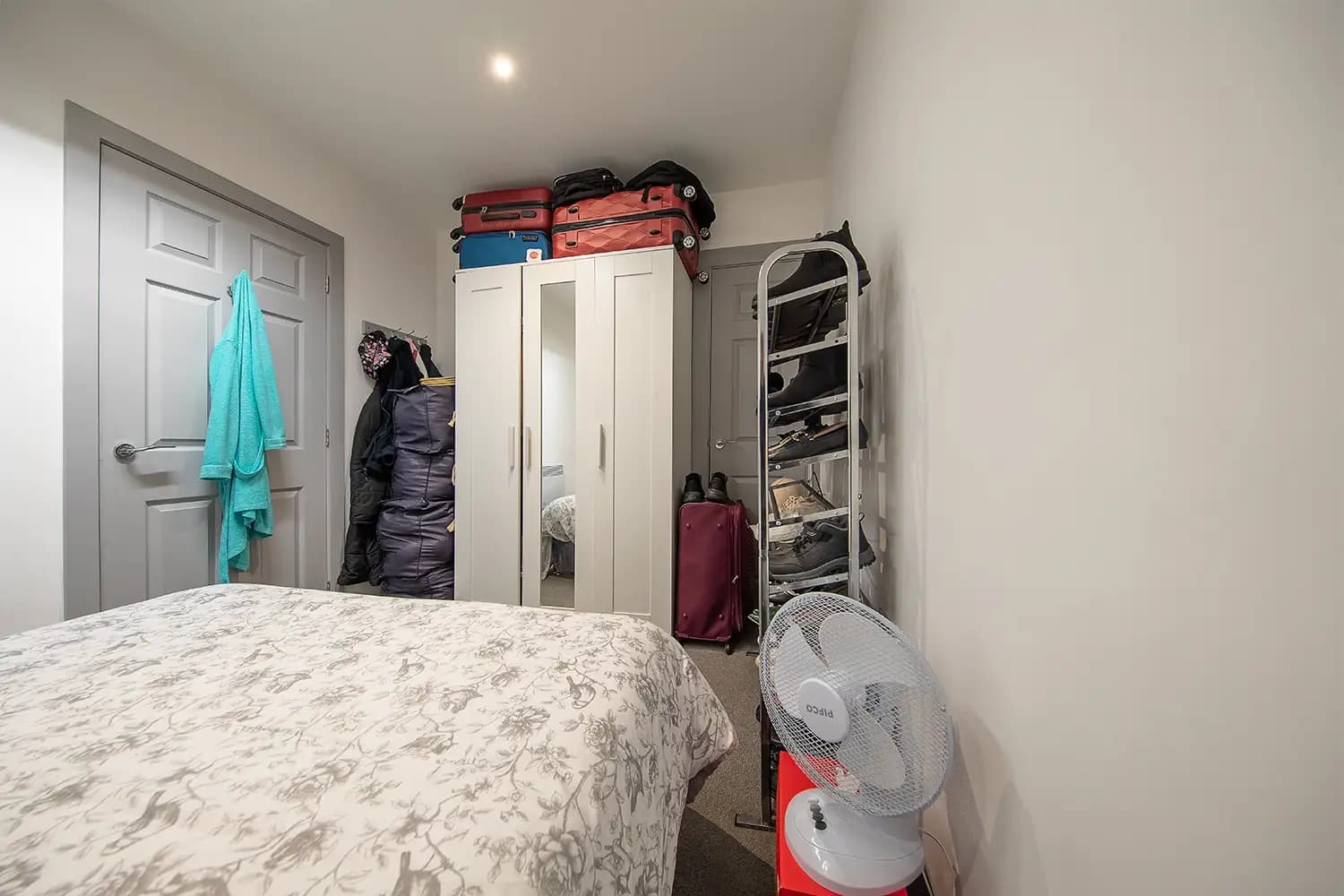 property photo 10 of 15