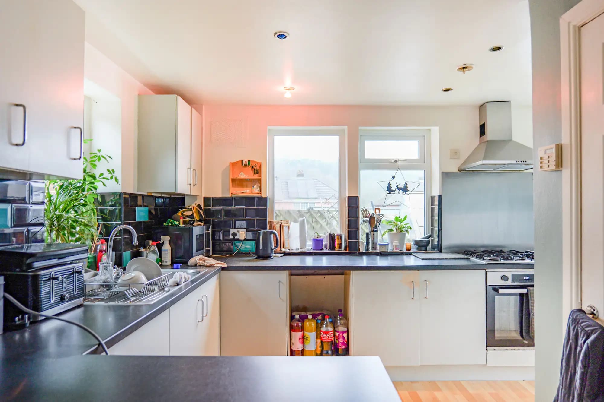 property photo 4 of 16