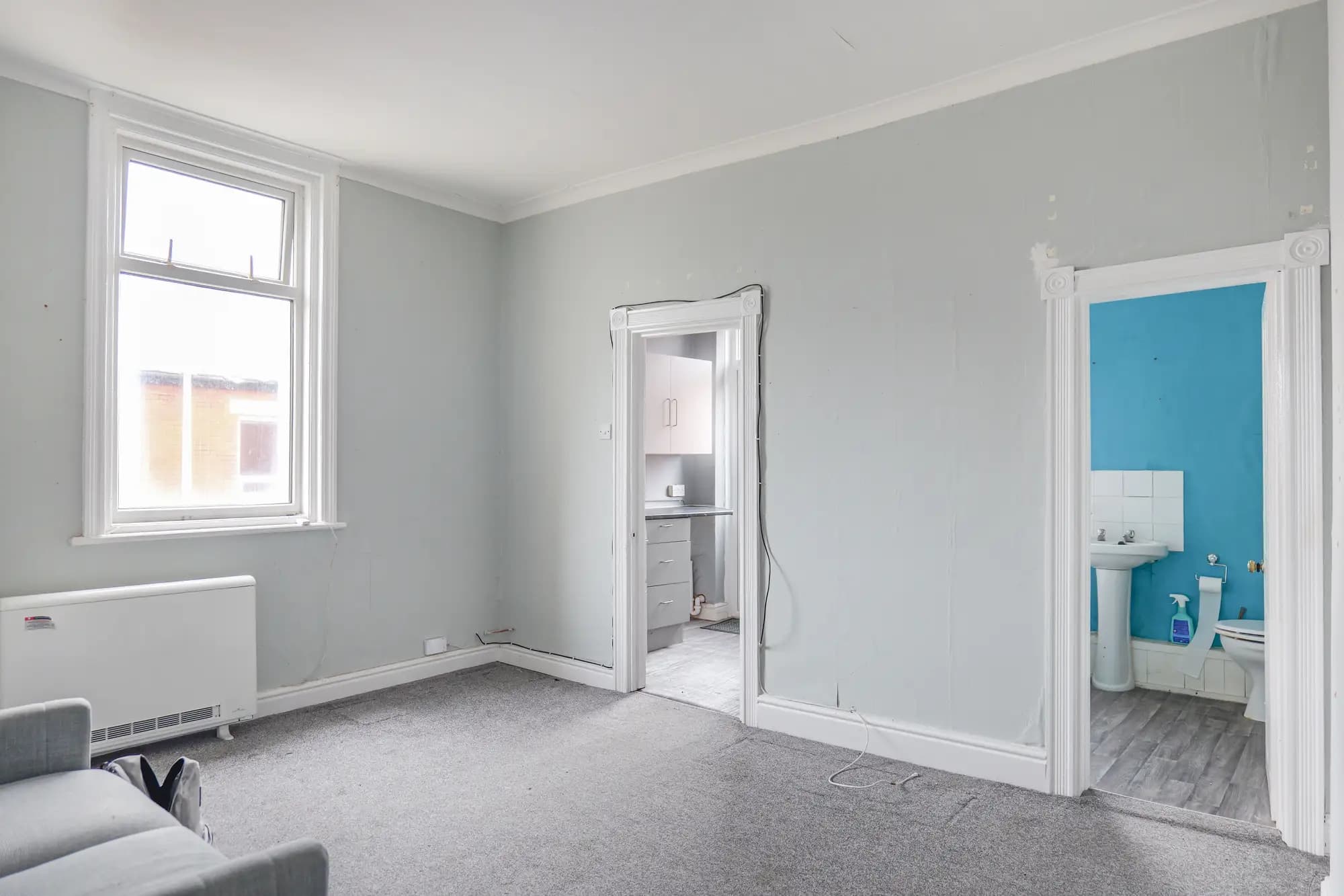 property photo 2 of 32