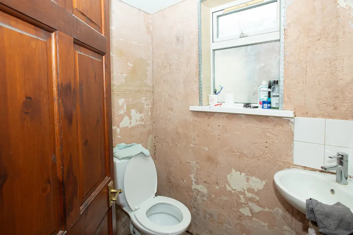 property photo 10 of 20