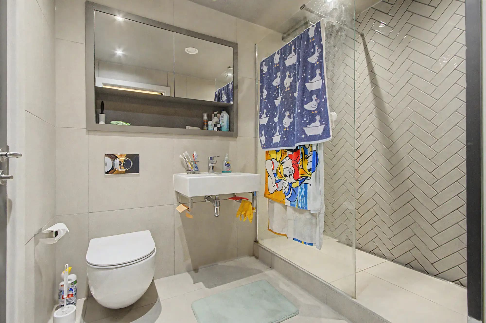 property photo 7 of 31