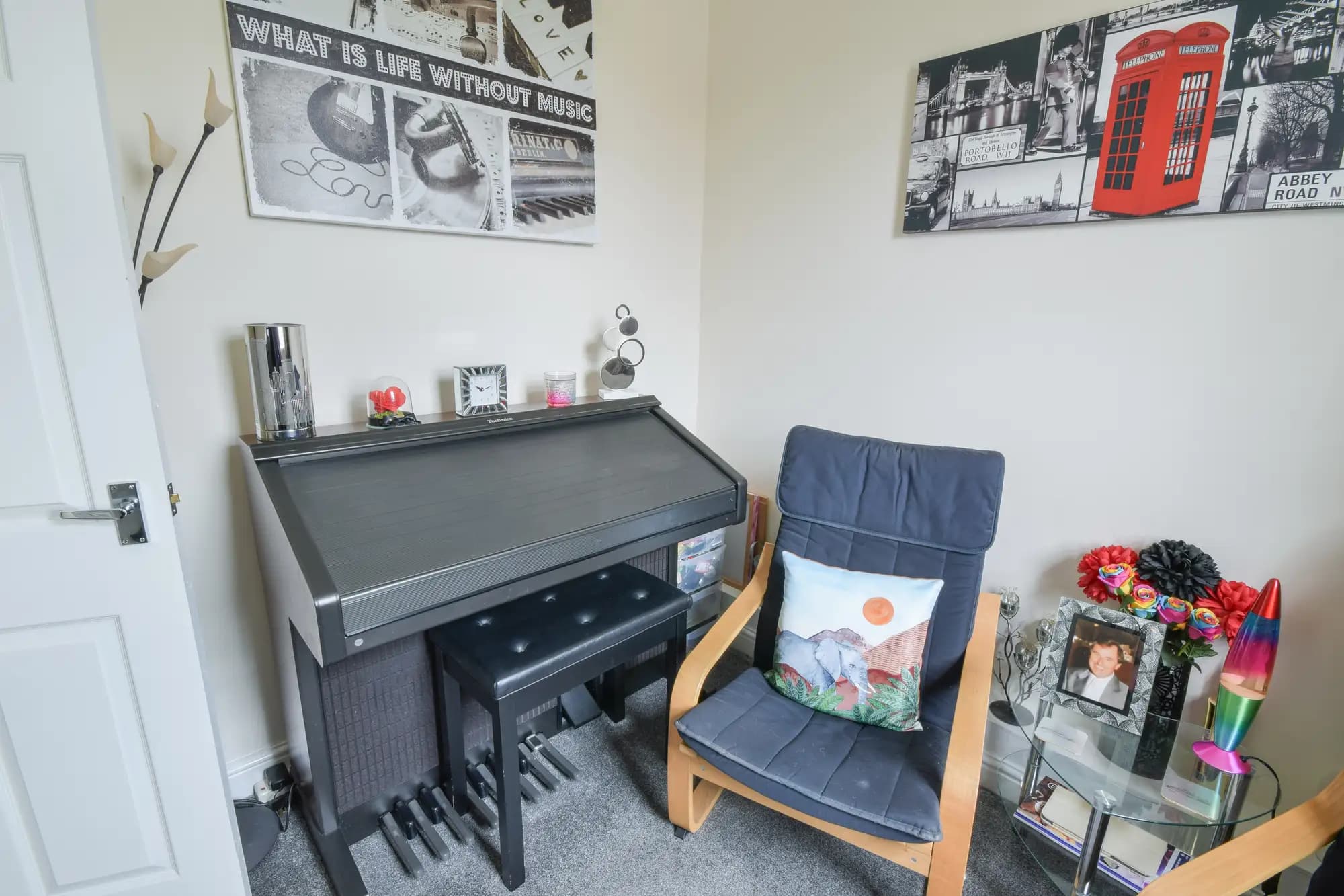 property photo 14 of 38