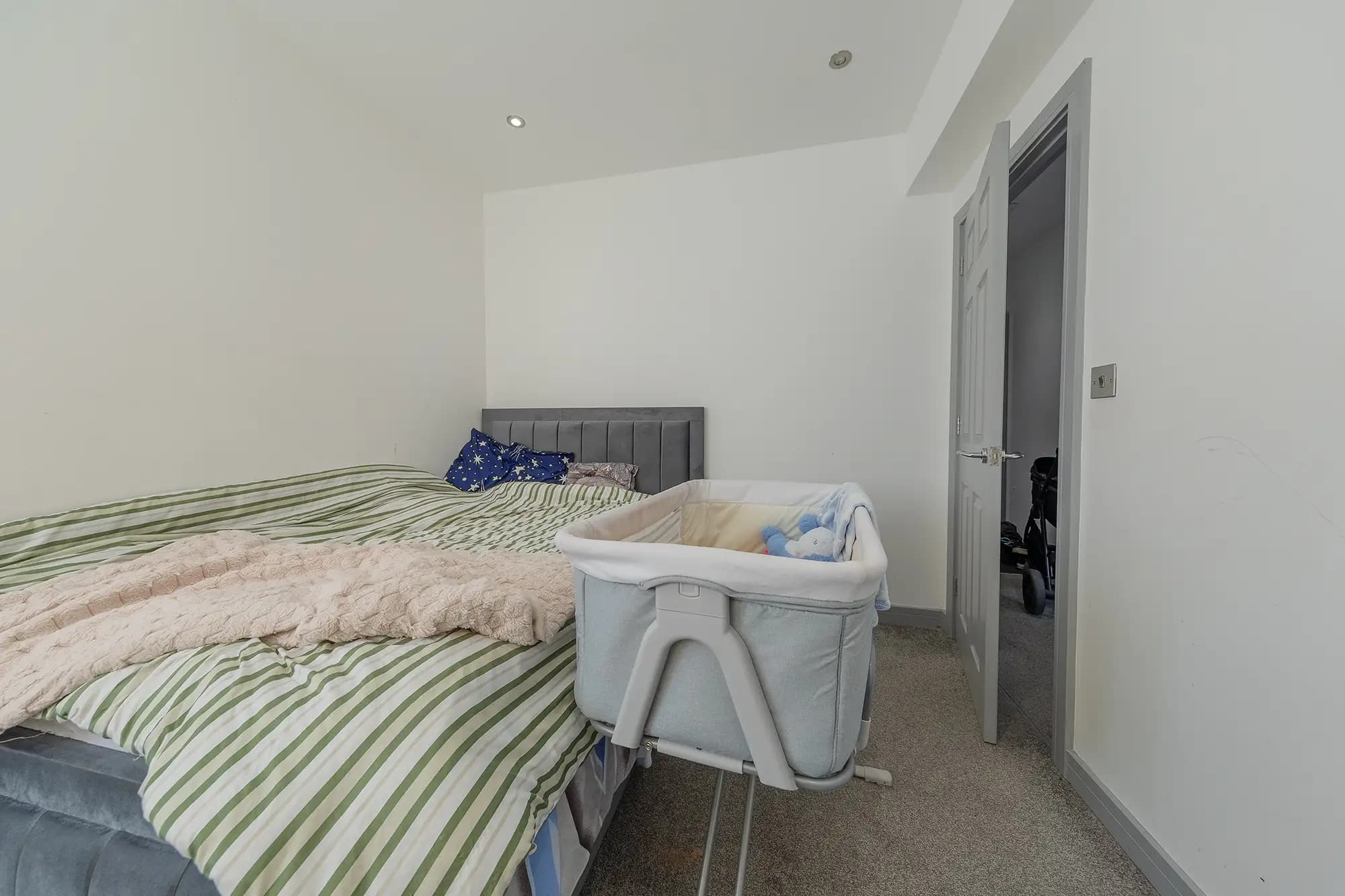 property photo 13 of 20