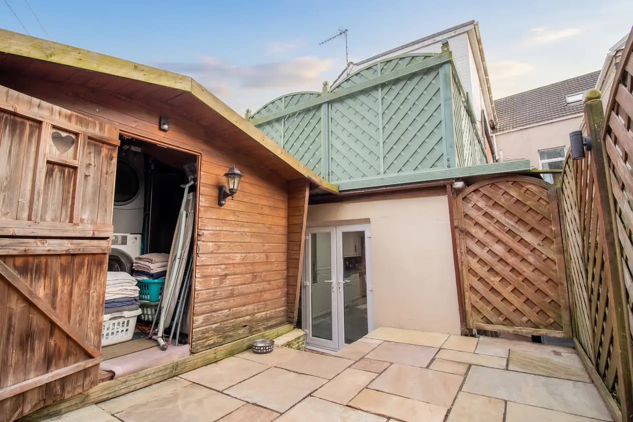 property photo 31 of 35