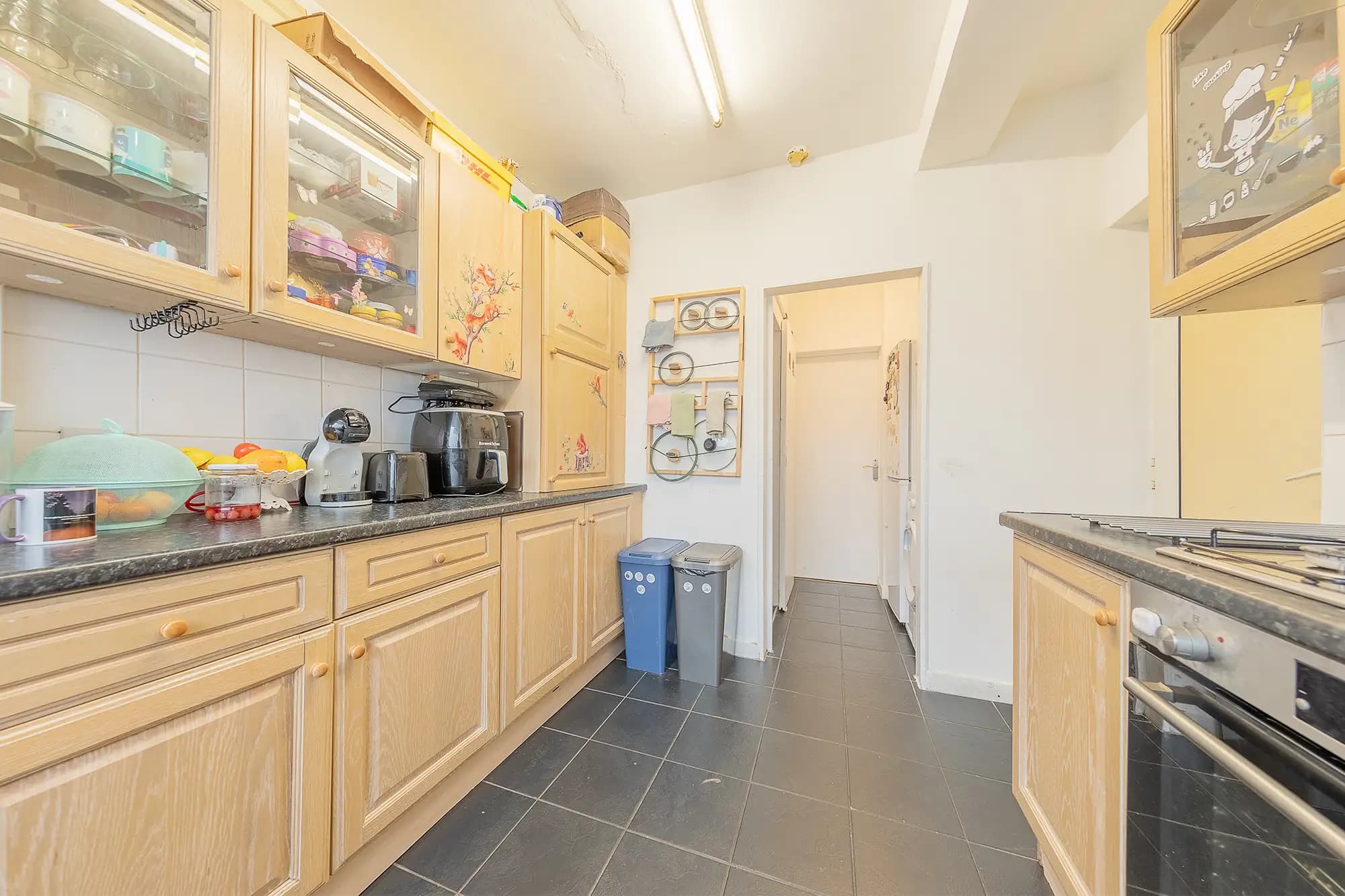 property photo 6 of 24