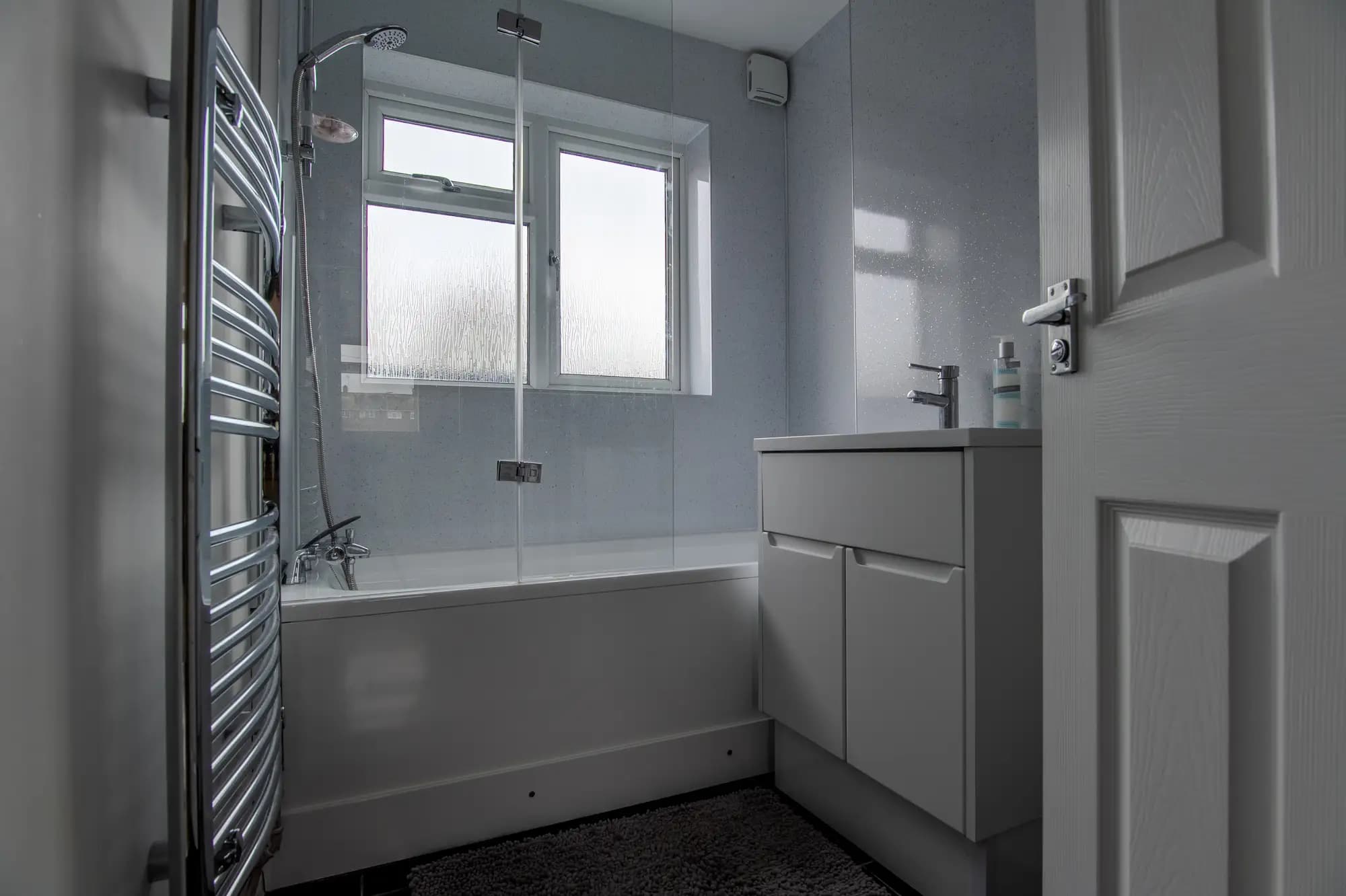 property photo 6 of 19