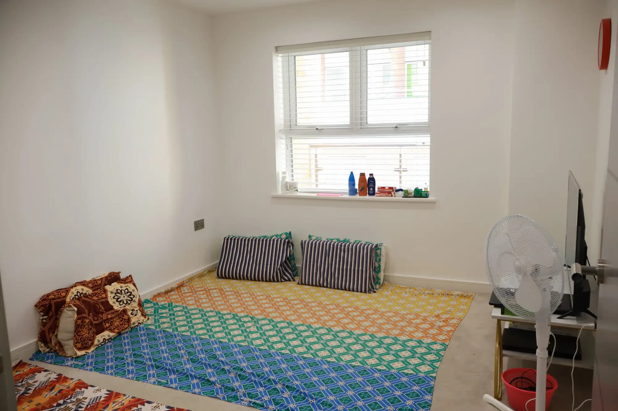 property photo 9 of 18