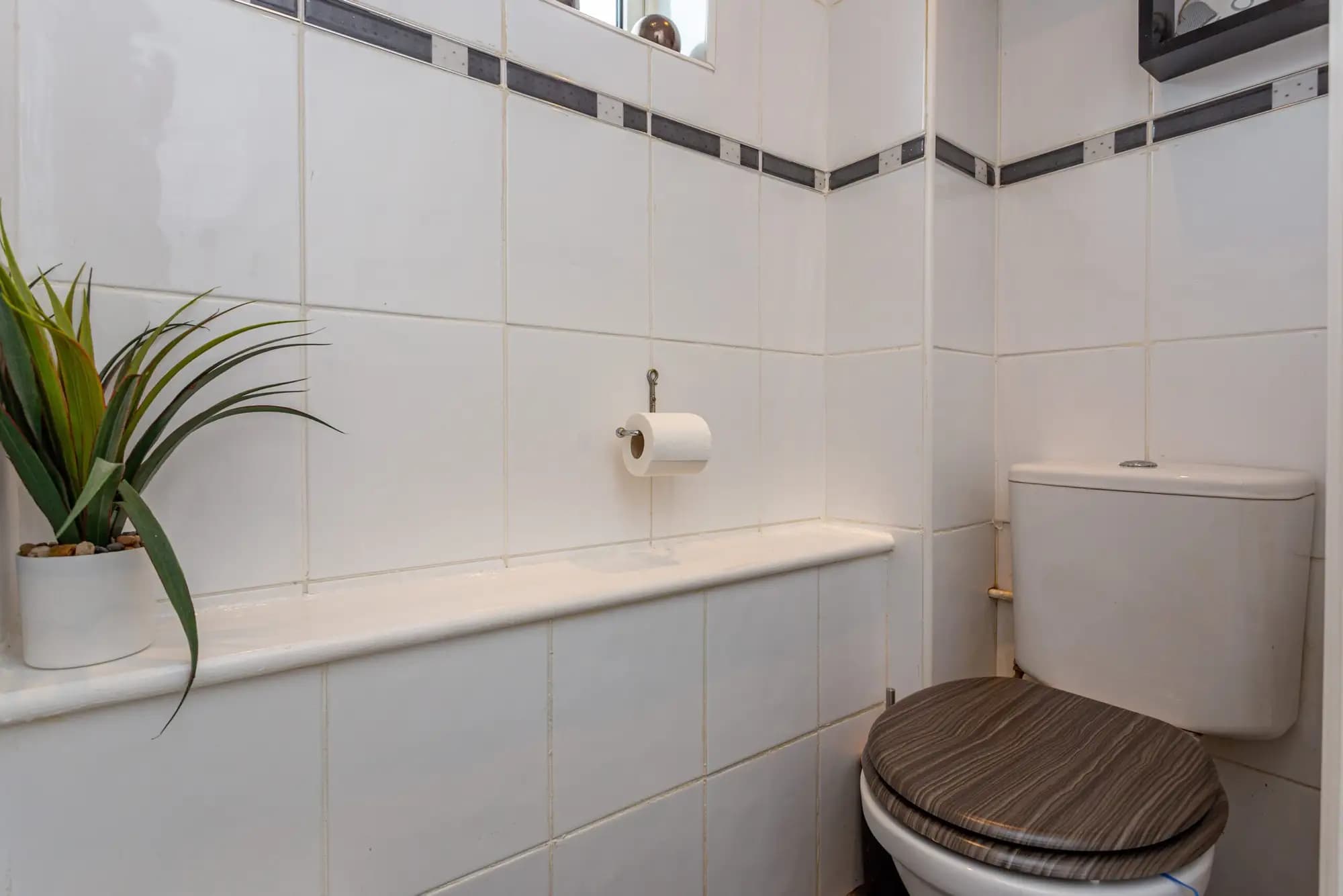 property photo 10 of 19