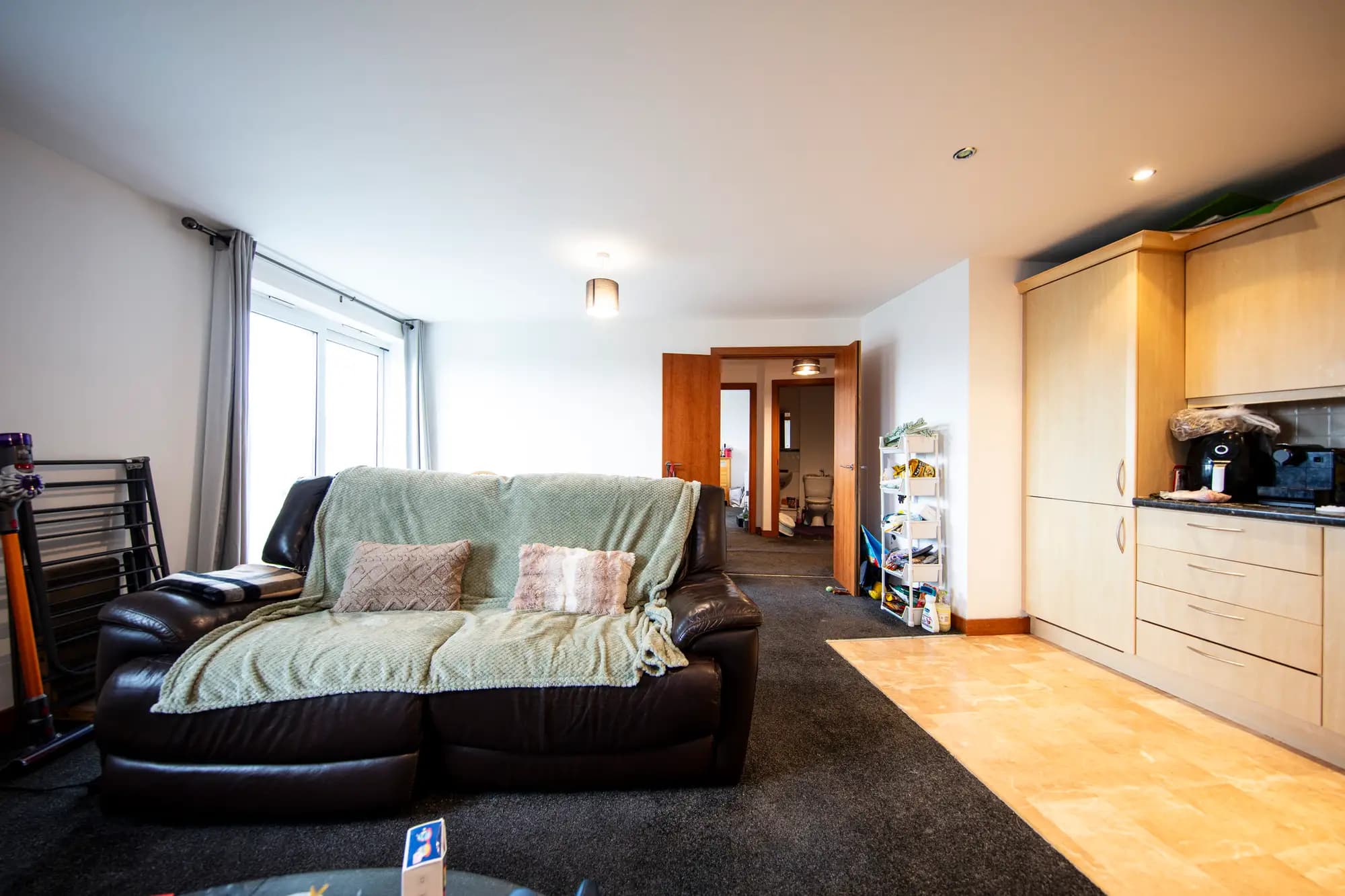 property photo 5 of 26