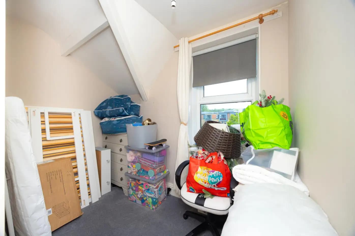 property photo 11 of 34