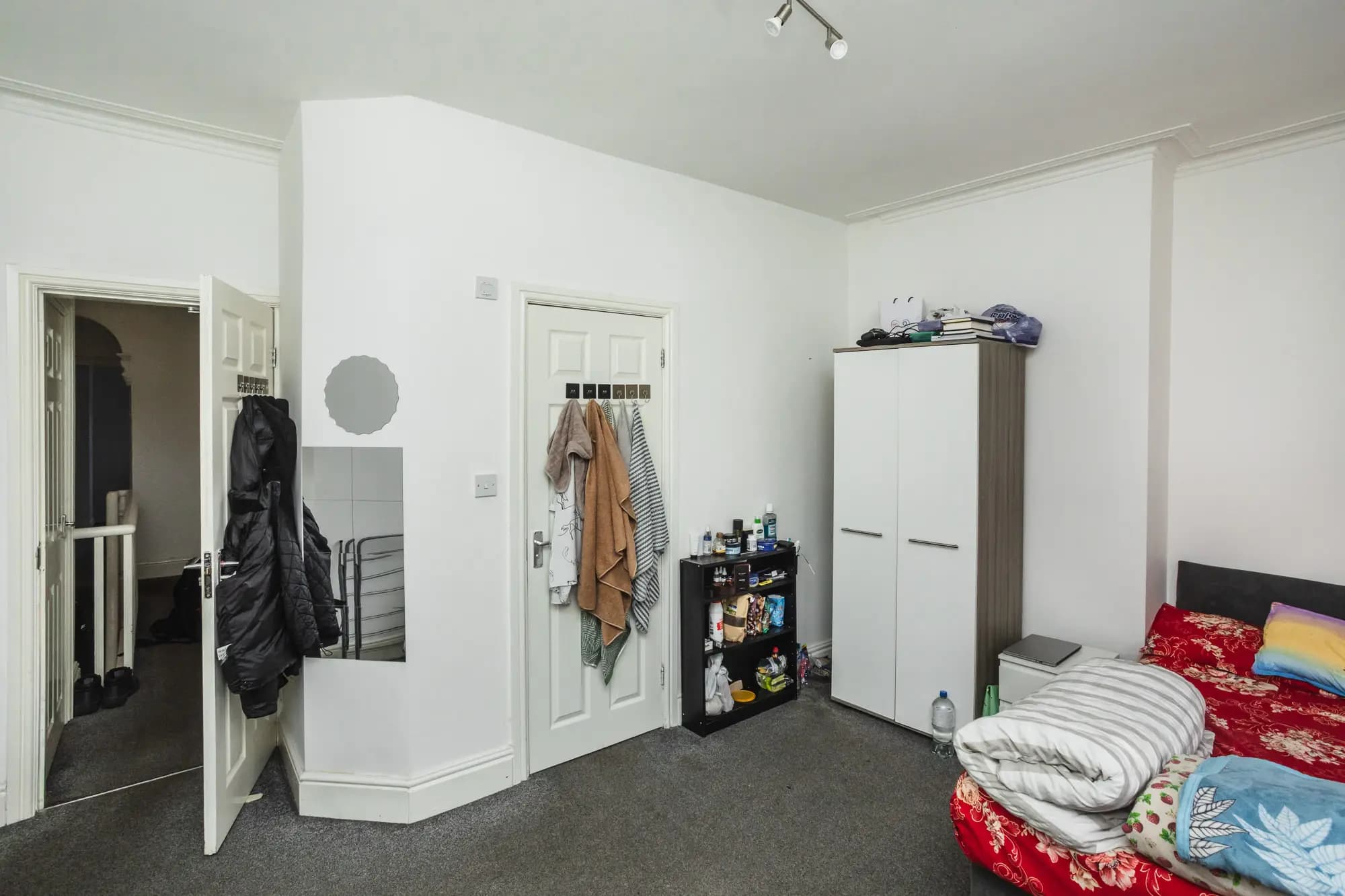 property photo 29 of 40