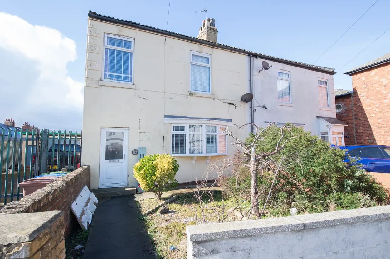 property photo 22 of 38