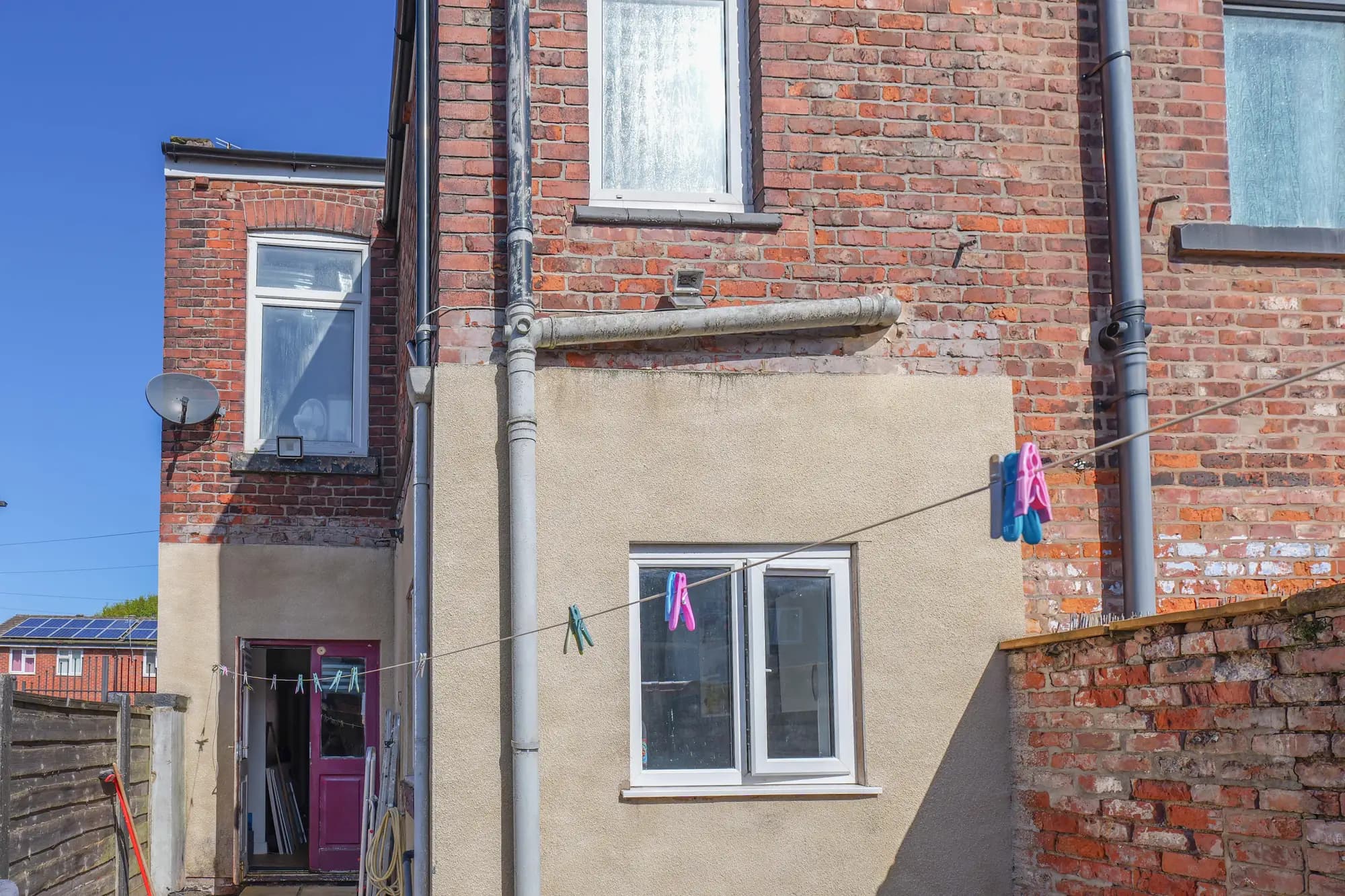 property photo 2 of 25