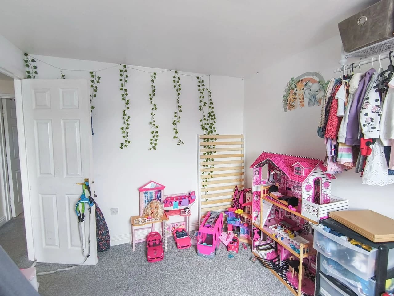 property photo 18 of 23