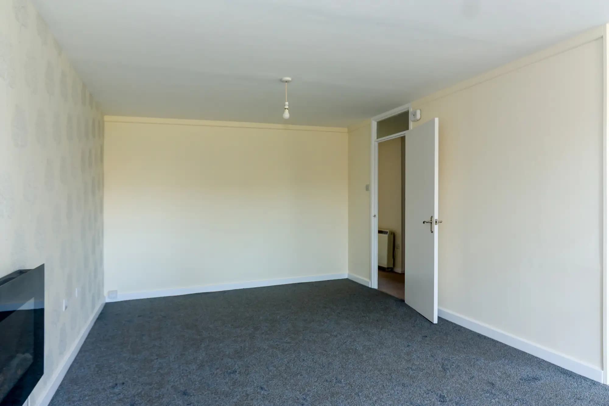 property photo 26 of 37