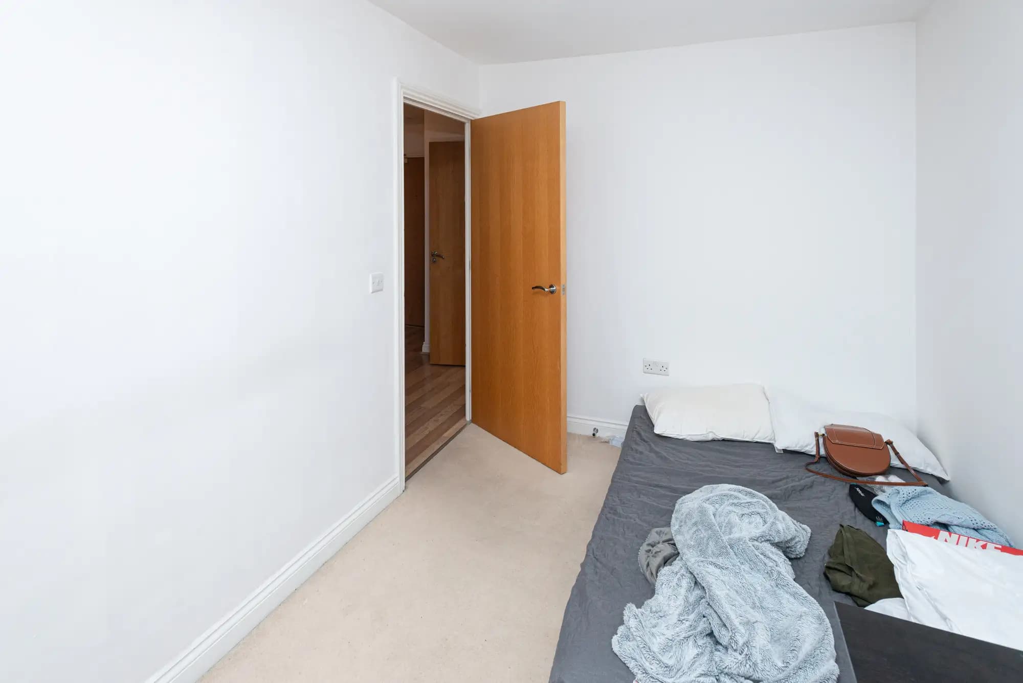 property photo 17 of 28