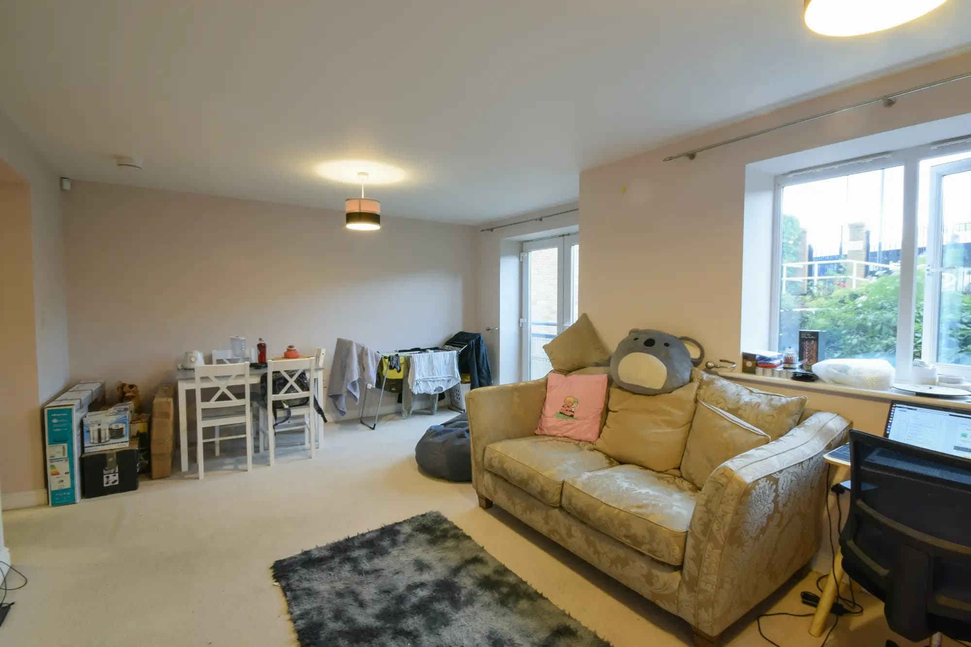 property photo 5 of 16