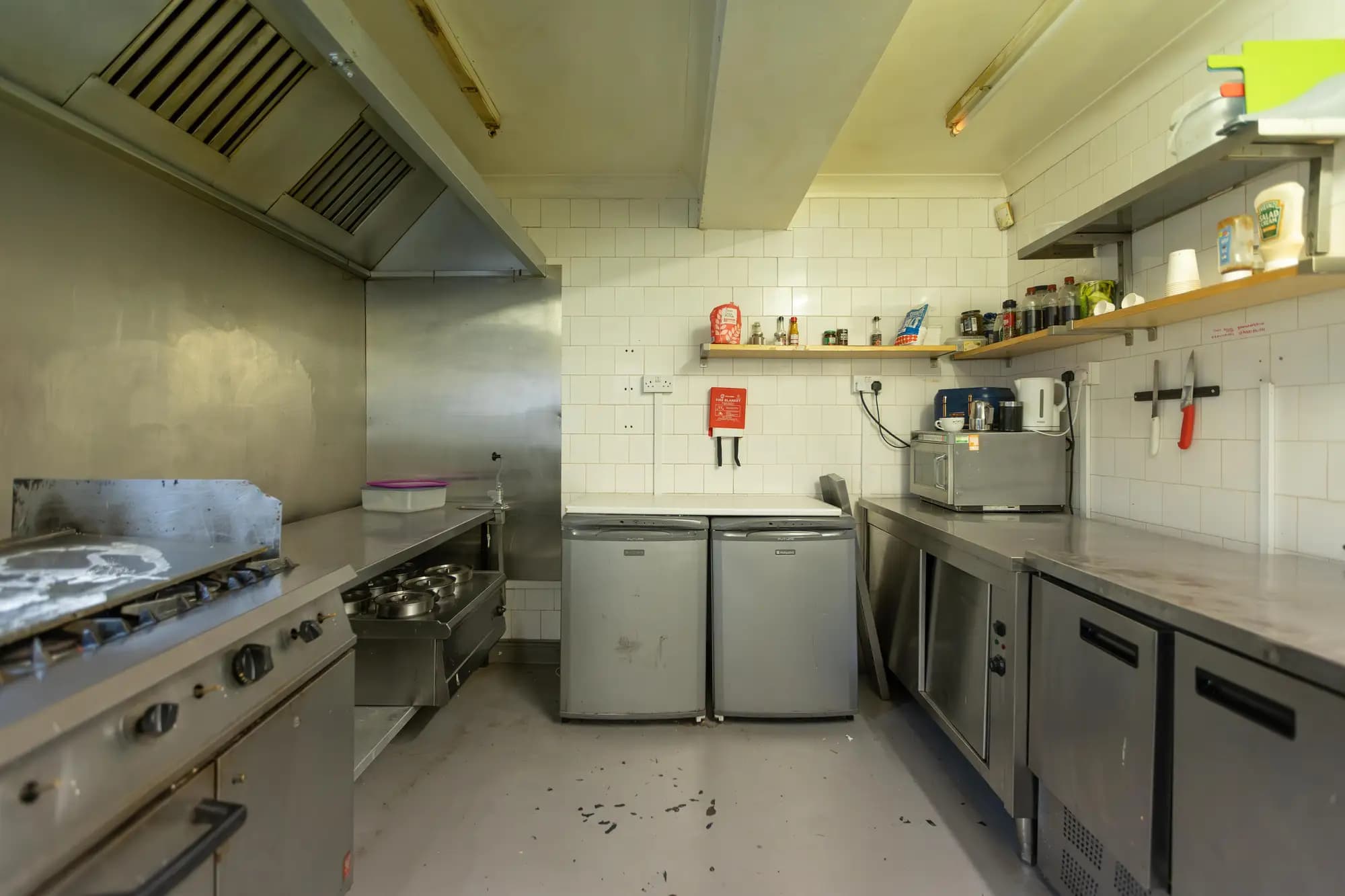 property photo 6 of 16