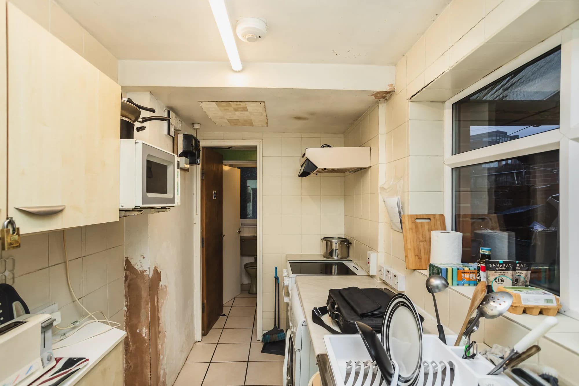 property photo 4 of 34