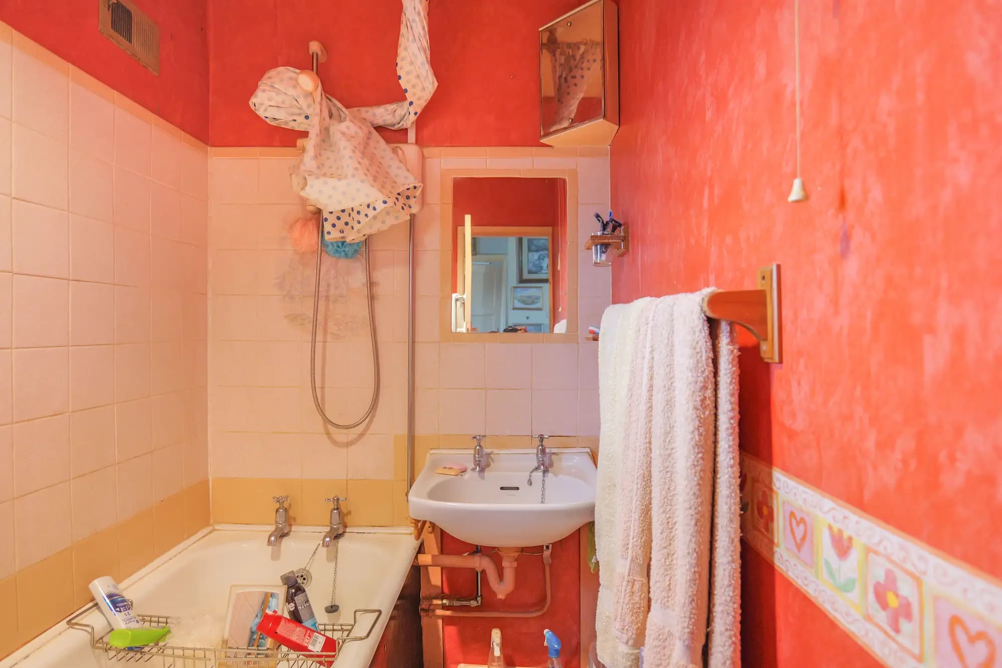 property photo 8 of 20