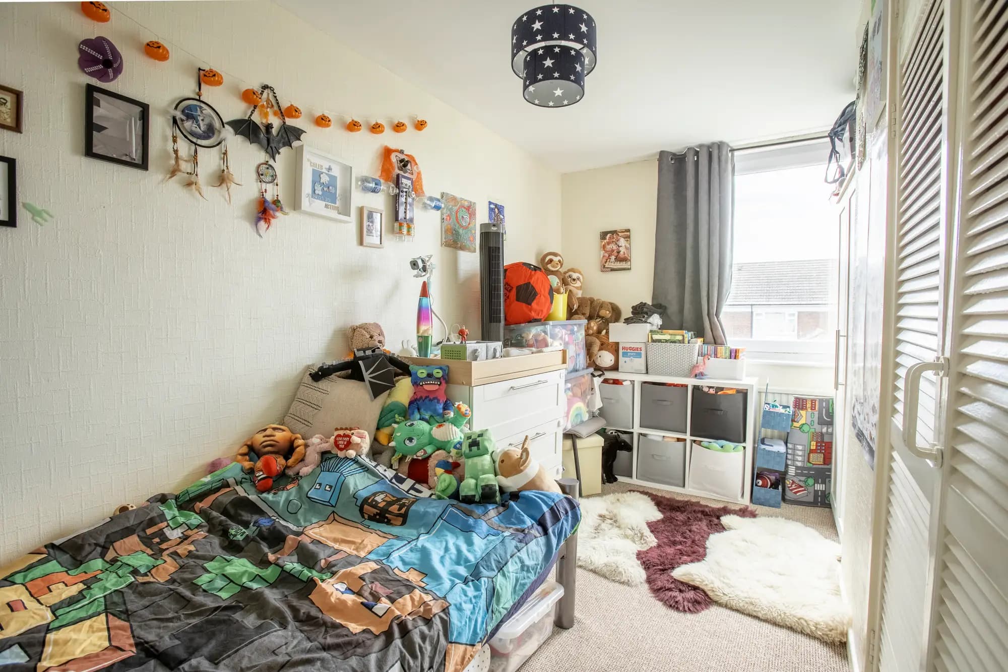 property photo 7 of 11