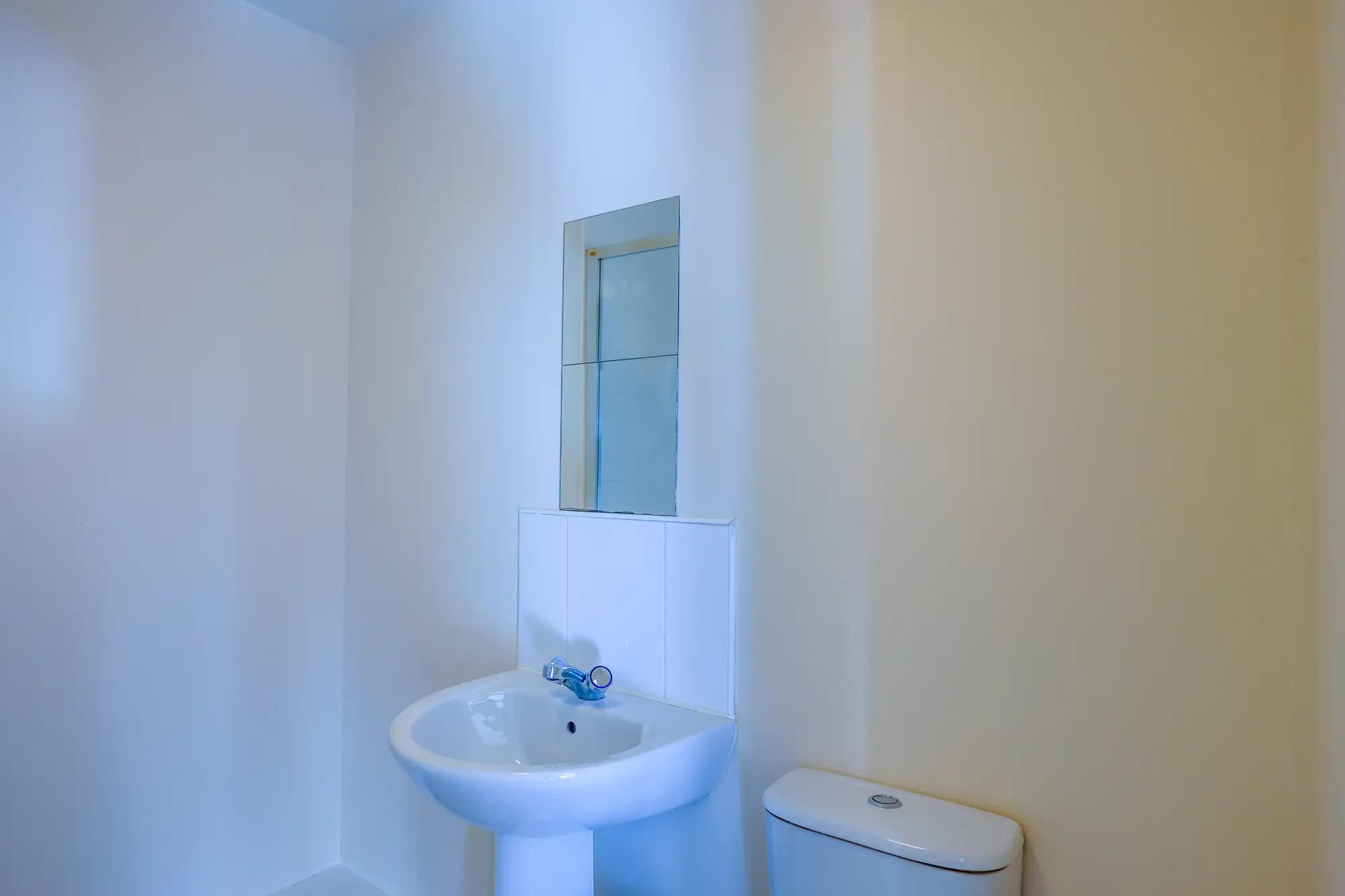 property photo 6 of 25