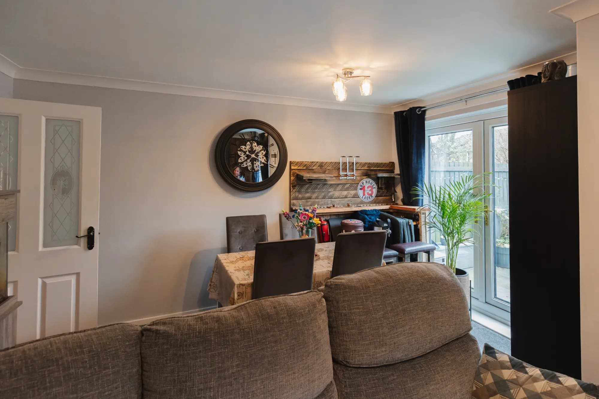 property photo 6 of 25