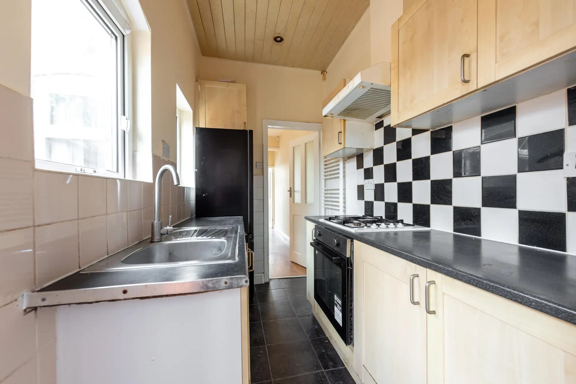 property photo 13 of 44