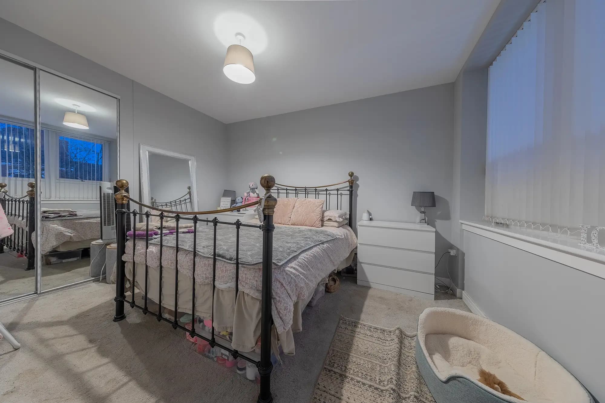 property photo 9 of 14