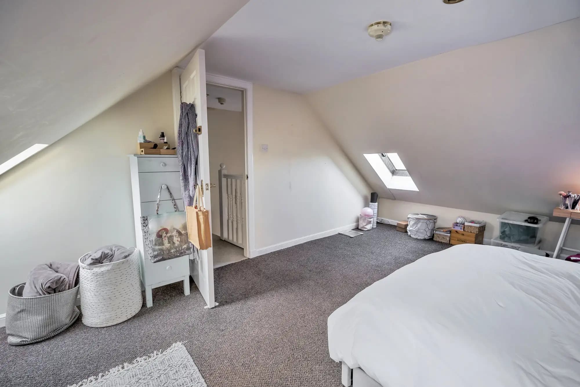property photo 18 of 38