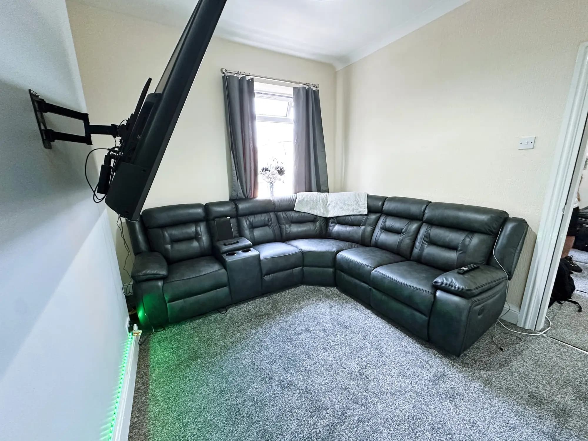 property photo 15 of 42