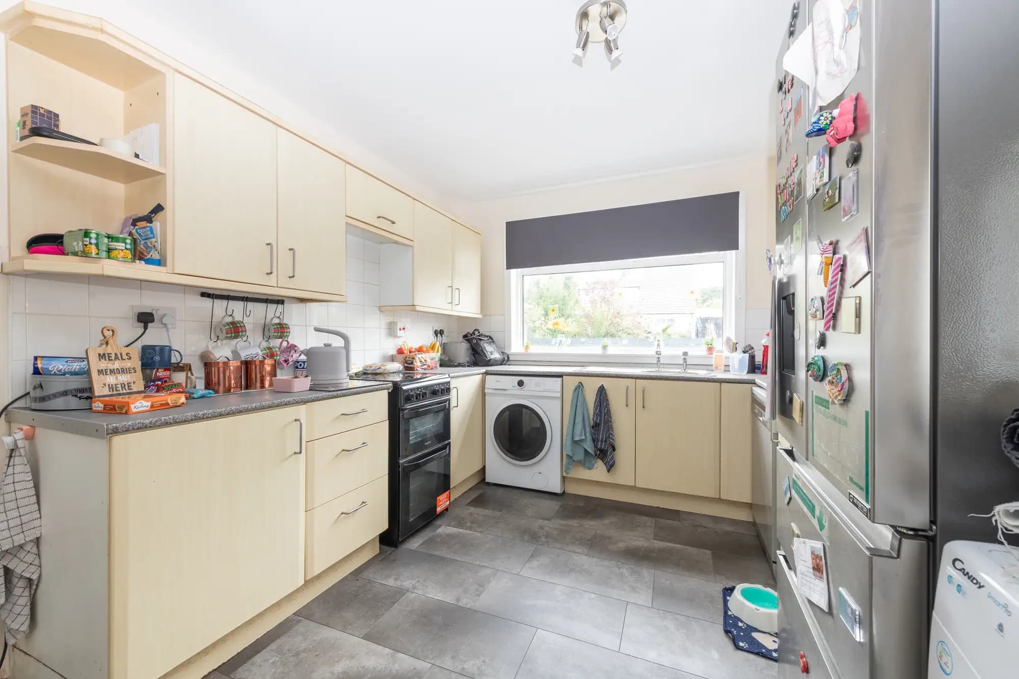 property photo 8 of 30